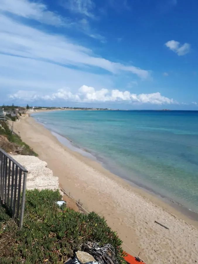 בית נופש הוילה פקינו Angolo Di Paradiso
